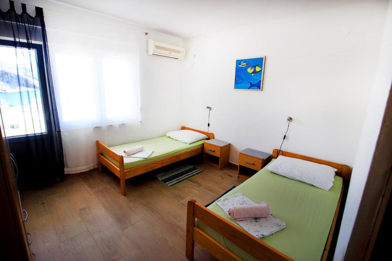 The Peaceful Vacation Apartment Metajna Exterior photo